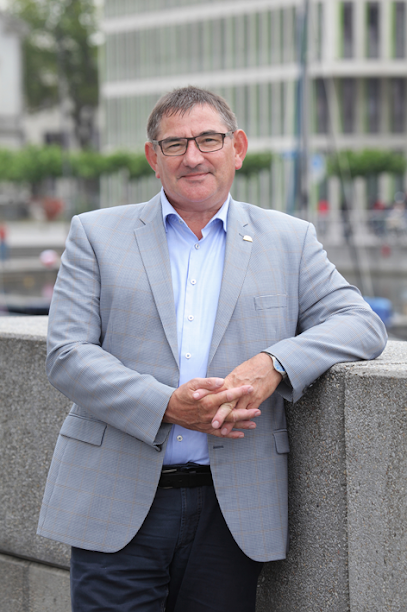 Siegfried Heuer Institut für Bau- und Fußbodentechnik GmbH